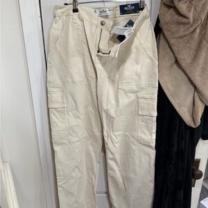 Hollister High-Rise Dad Pants in Off-White